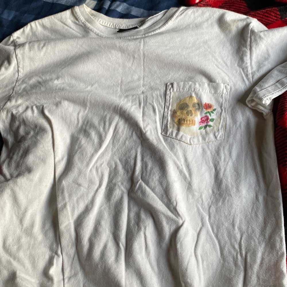 Few men’s shirts